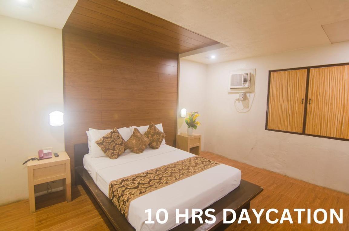 Hotel Carmelita Tuguegarao City Dış mekan fotoğraf